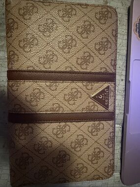 Guess Noreen Passport holder and wallet